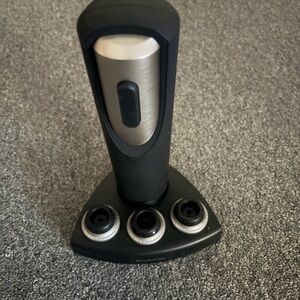 Brookstone automatic wine preserver with stoppers